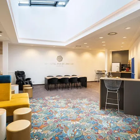 Готель Elaya Center 4*