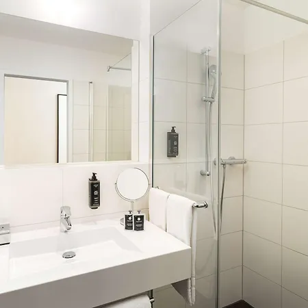 Elaya Center Готель 4*