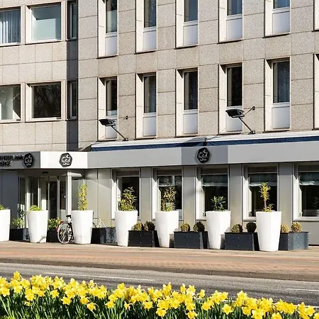 Готель Elaya Center 4*